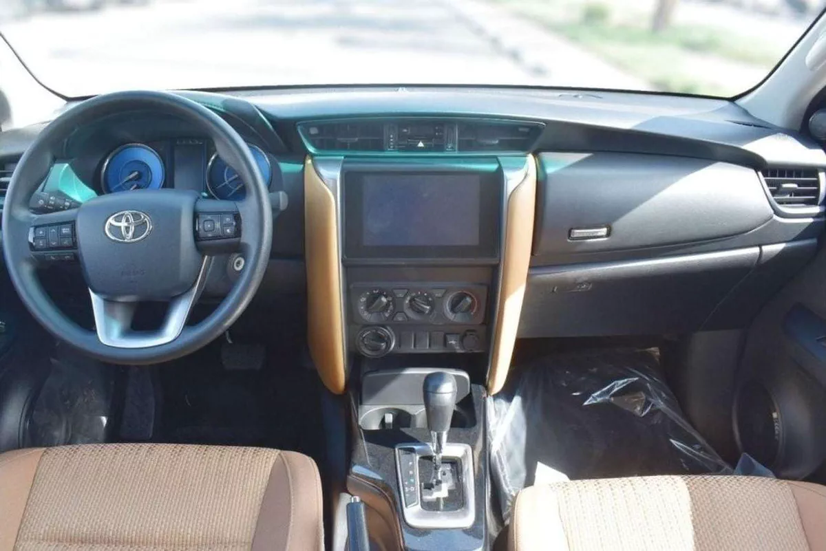 Toyota Fortuner GX2 FORTUNER 2.4L  DSL-9-0