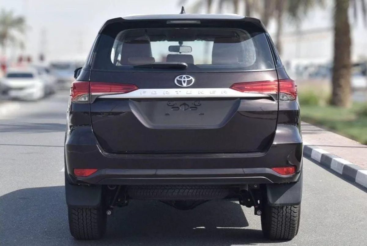Toyota Fortuner GX2 FORTUNER 2.4L  DSL-2-0