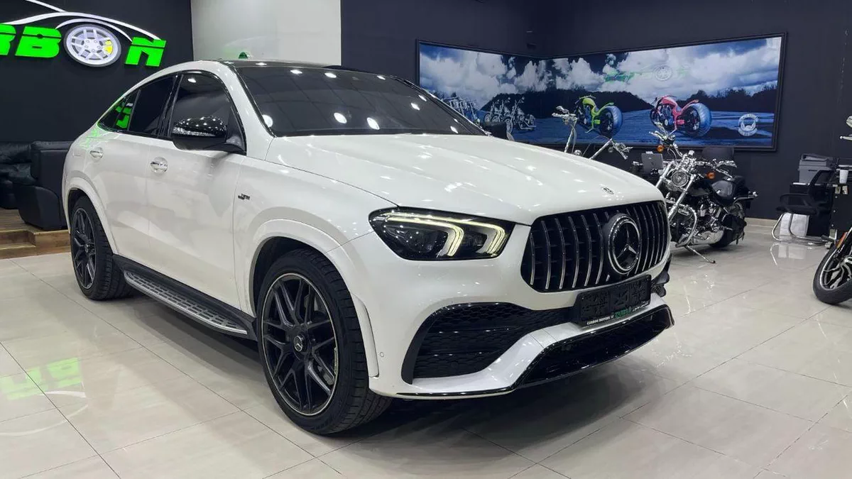 Mercedes Benz GLE53 AMG COUPE 4MATIC+-3-0