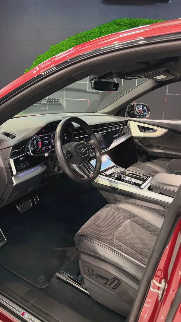 Audi S Q8 4.0 TFSI quattro 2021 - European Specs - GCC Stock