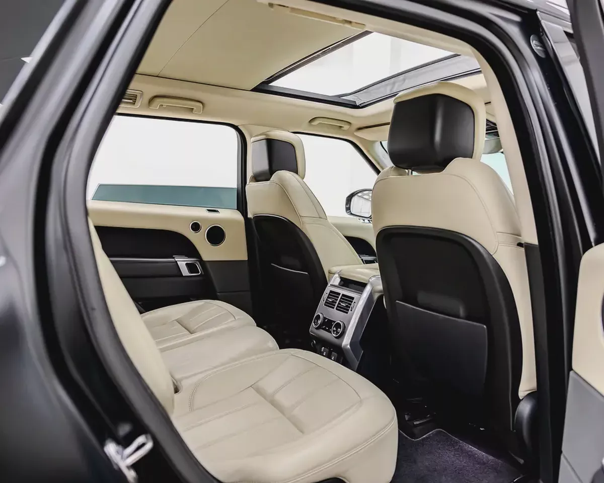 RANGE ROVER SPORT SE - V6 - 2018 - GCC - GOOD CONDITION-13-13