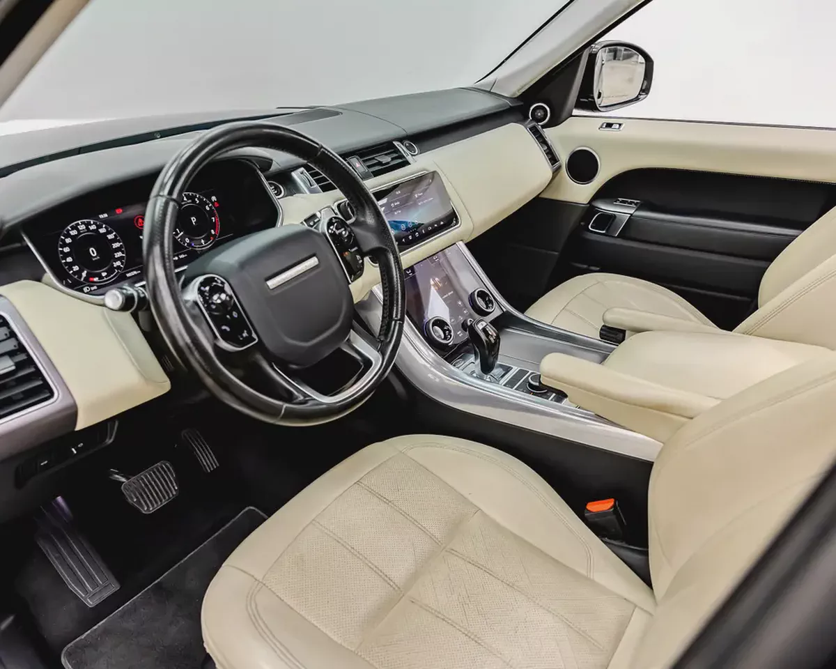RANGE ROVER SPORT SE - V6 - 2018 - GCC - GOOD CONDITION-5-5