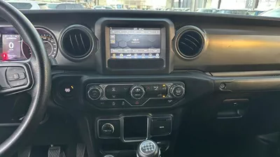 Jeep Gladiator Willys Manual transmission | USA Specs-10