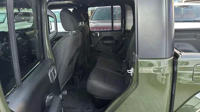 Jeep Gladiator Willys Manual transmission | USA Specs-14