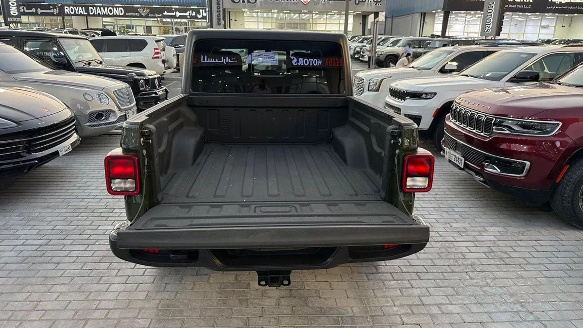 Jeep Gladiator Willys Manual transmission | USA Specs-23-0