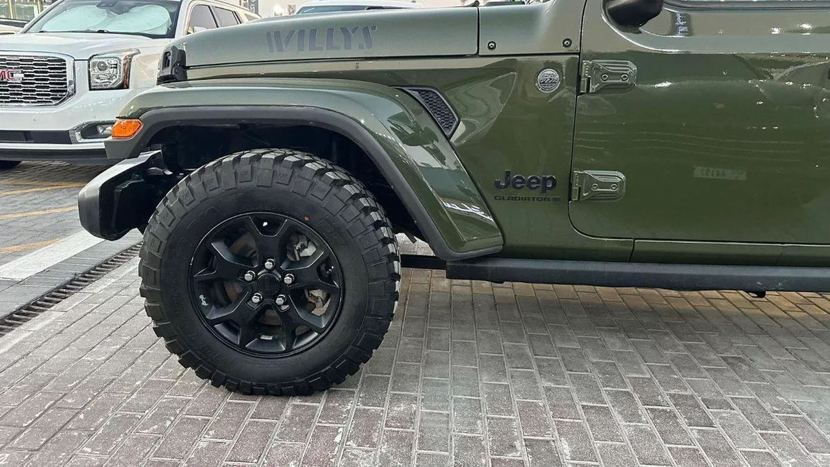 Jeep Gladiator Willys Manual transmission | USA Specs-24-0