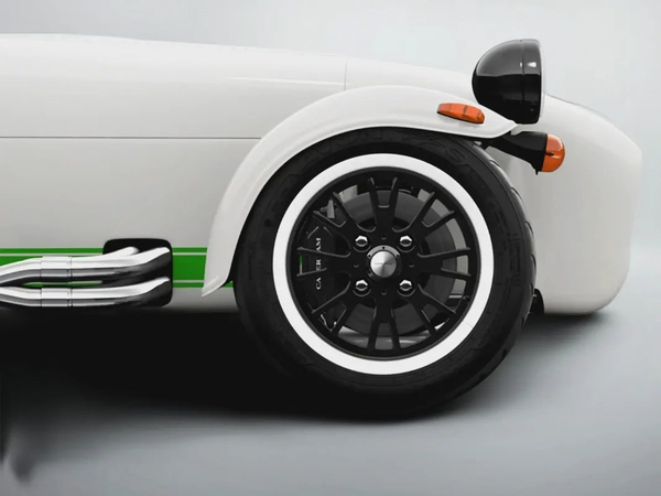 Cash: 265,000 AED | 2025 Caterham 360R / Perfect For Fast Road  Track Use / Caterham Warranty