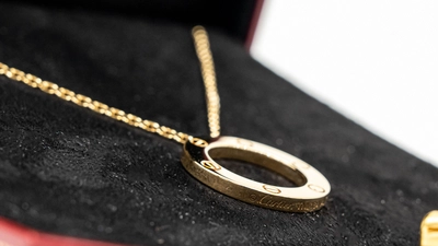 CARTIER LOVE pendant - Yellow gold LOVE necklace, 18K yellow gold-1