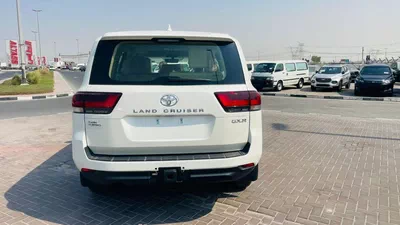 Toyota Land Cruiser GXR 3.5L-1