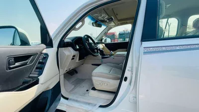 Toyota Land Cruiser GXR 3.5L-4