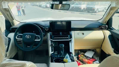 Toyota Land Cruiser GXR 3.5L-8