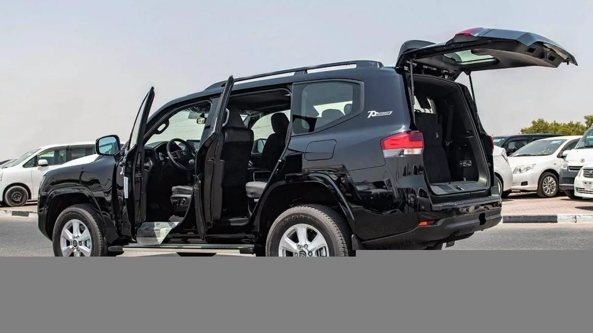 Toyota Land Cruiser GXR LAND CRUISER GXR 3.3L DIESEL-6-0