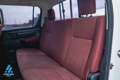 2022 Toyota Hilux GL 2.7L Automatic – GCC Specs Dual Cabin  Four Wheel Drive-16