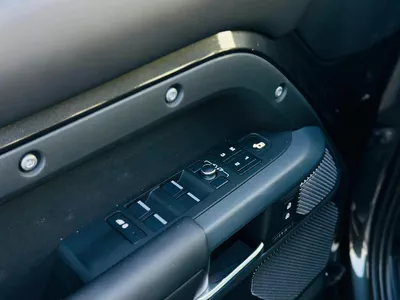 Land Rover Defender 110 X - # 92966-10