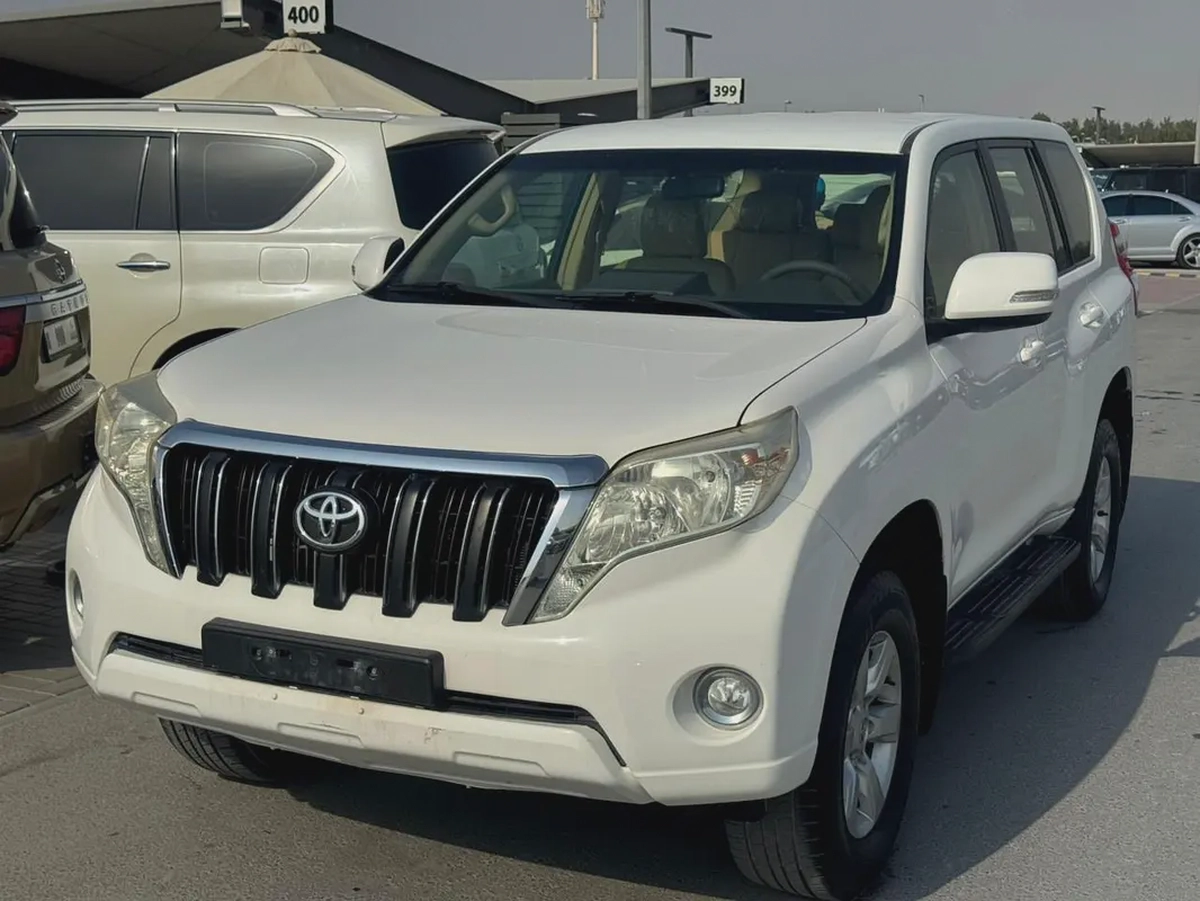 Toyota Prado 2014 white cooor GCc Caleb car-2-2
