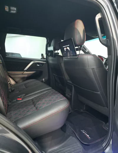 2022 Mitsubishi Montero Sport Signature Edition 3.0L V6 // EMI Starts from 1,350 AED-3