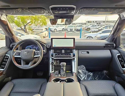 Toyota Land Cruiser VXR VX LC300 | 4.0L V6 PETROL | RADAR | POWER SEATS | BIG DVD | JBL SPEAKERS | 360* CAMERA | SUNROOF | F-3