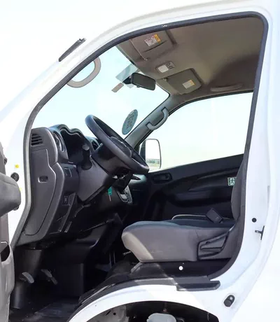 Nissan Urvan HIGH ROOF WIDE BODY 2.5 L | | GCC | Accident-Free | In Excellent Condition | 1428 P.M-7