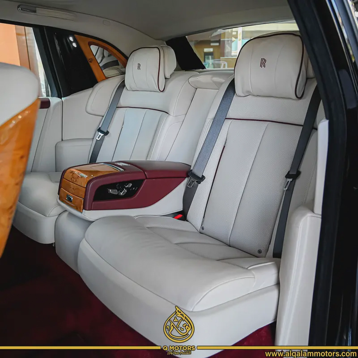 2019 ROLLS ROYCE PHANTOM DONE ONLY 10,000KM GCC