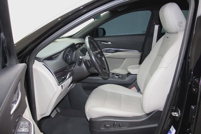 2023 Cadillac XT4 Luxury GCC Specs-8