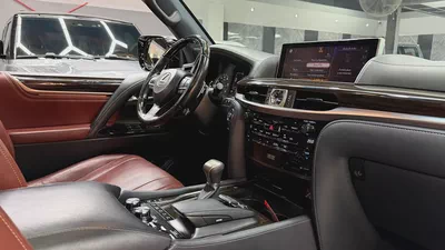 Lexus LX570 Platinum | Original Paint | Agency Service History | 1 Owner-17