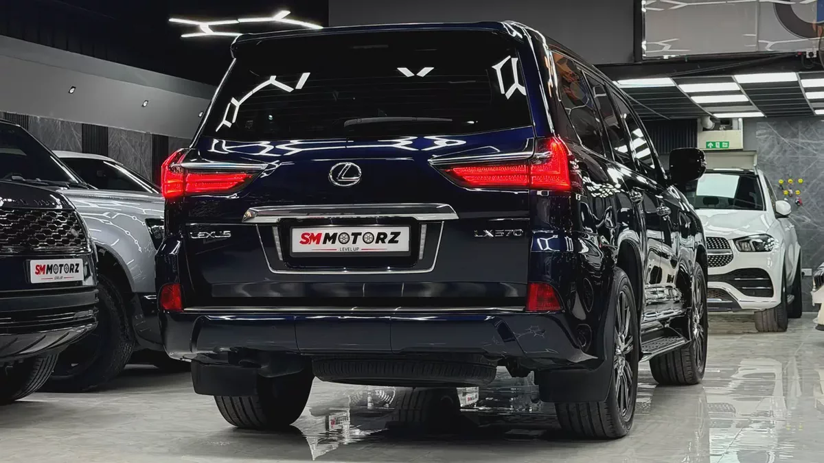 Lexus LX570 Platinum | Original Paint | Agency Service History | 1 Owner-5-5