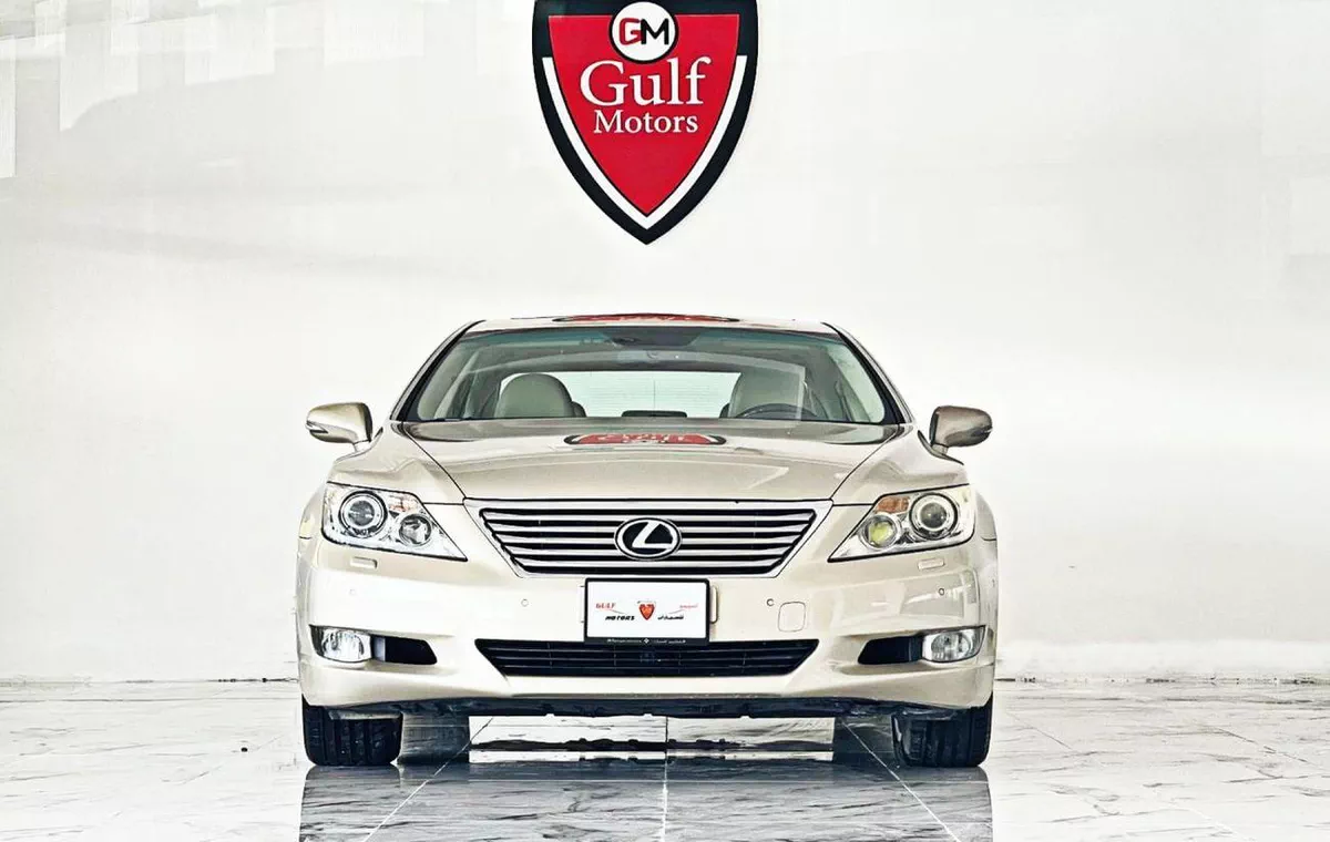 Lexus LS460 LWB 5ST V8 4.6L-8CYL FULL OPTION-EXCELLENT CONDITION-ACCIDENT FREE-1-0