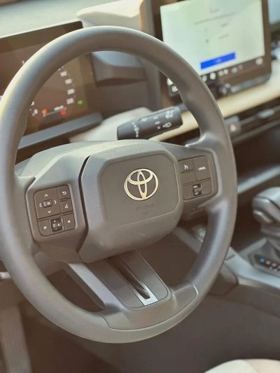 Toyota Rav 4 LE 2.5L HYBRID FWD 2026 GCC Specs-11
