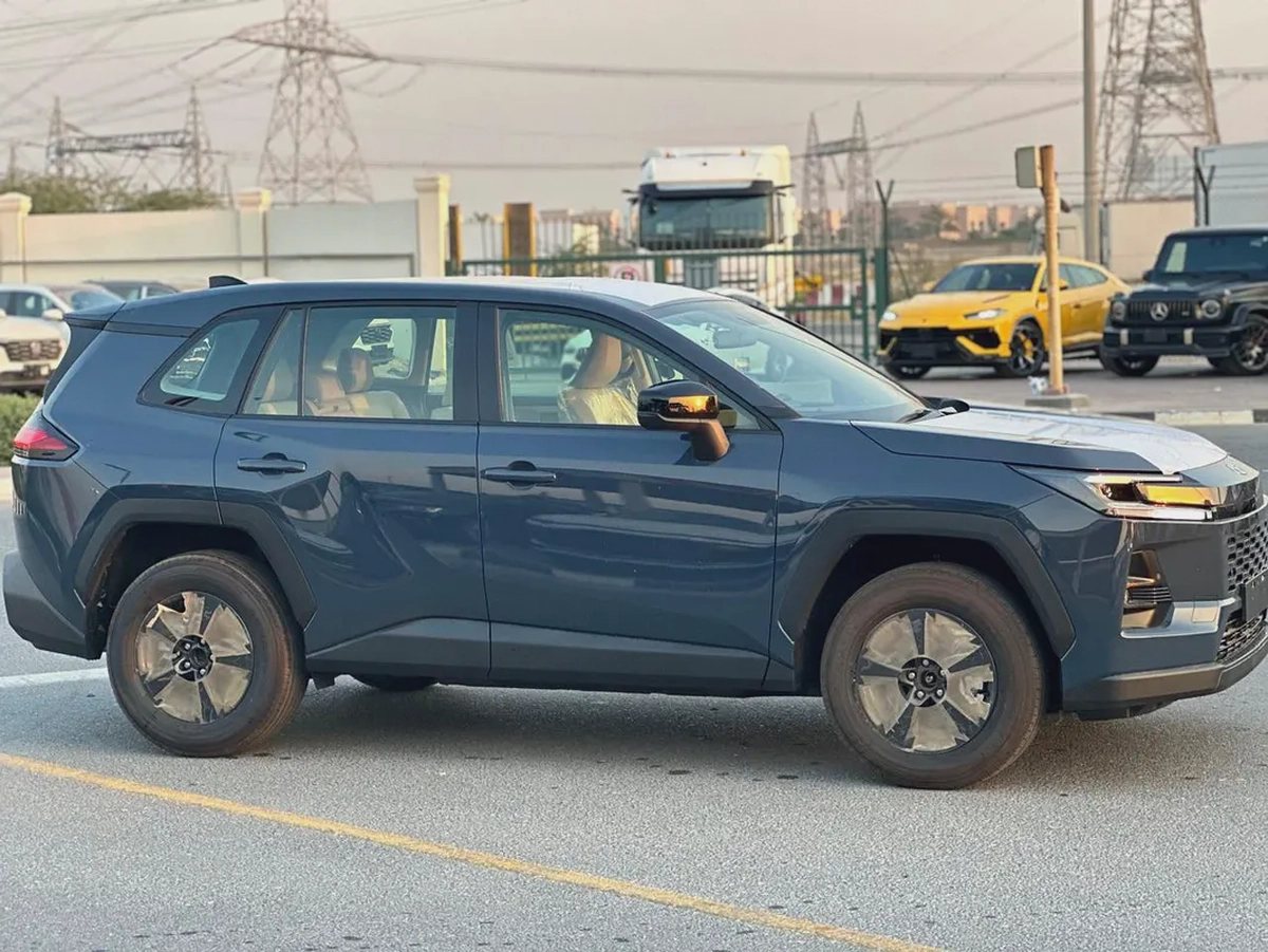 Toyota Rav 4 LE 2.5L HYBRID FWD 2026 GCC Specs-5-5