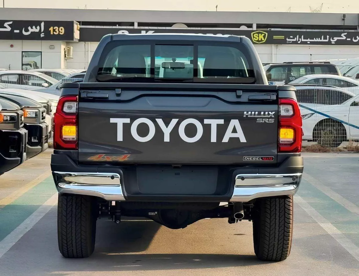 Toyota Hilux SR5 DOUBLE CABIN || 2.8L V4 DIESEL || BLIND SPOT |  (CODE # HDAH1)-1-0