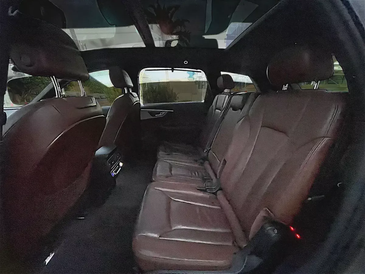 AED 1,908 P.M | Audi Q7 45 TFSI Quattro 2016 | GCC Specs | Well Maintained-18-18