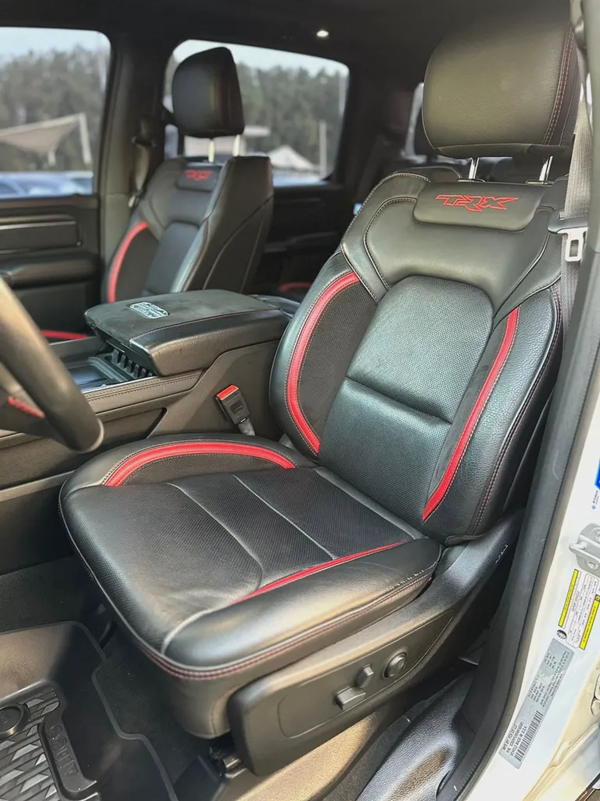 DODGE RAM TRX 6.2 L supercharged GCC 2022Service History ( )Original Paint Zero Acc-7-7