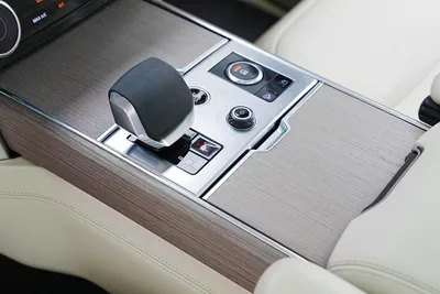 Land Rover Range Rover Vogue P530 First Edition-4