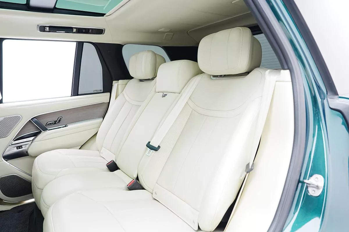 Land Rover Range Rover Vogue P530 First Edition-16-16