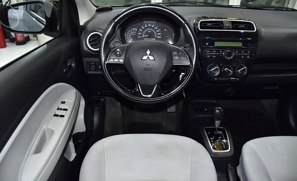 Mitsubishi Attrage ( 2021 Model ) in Silver Color GCC Specs