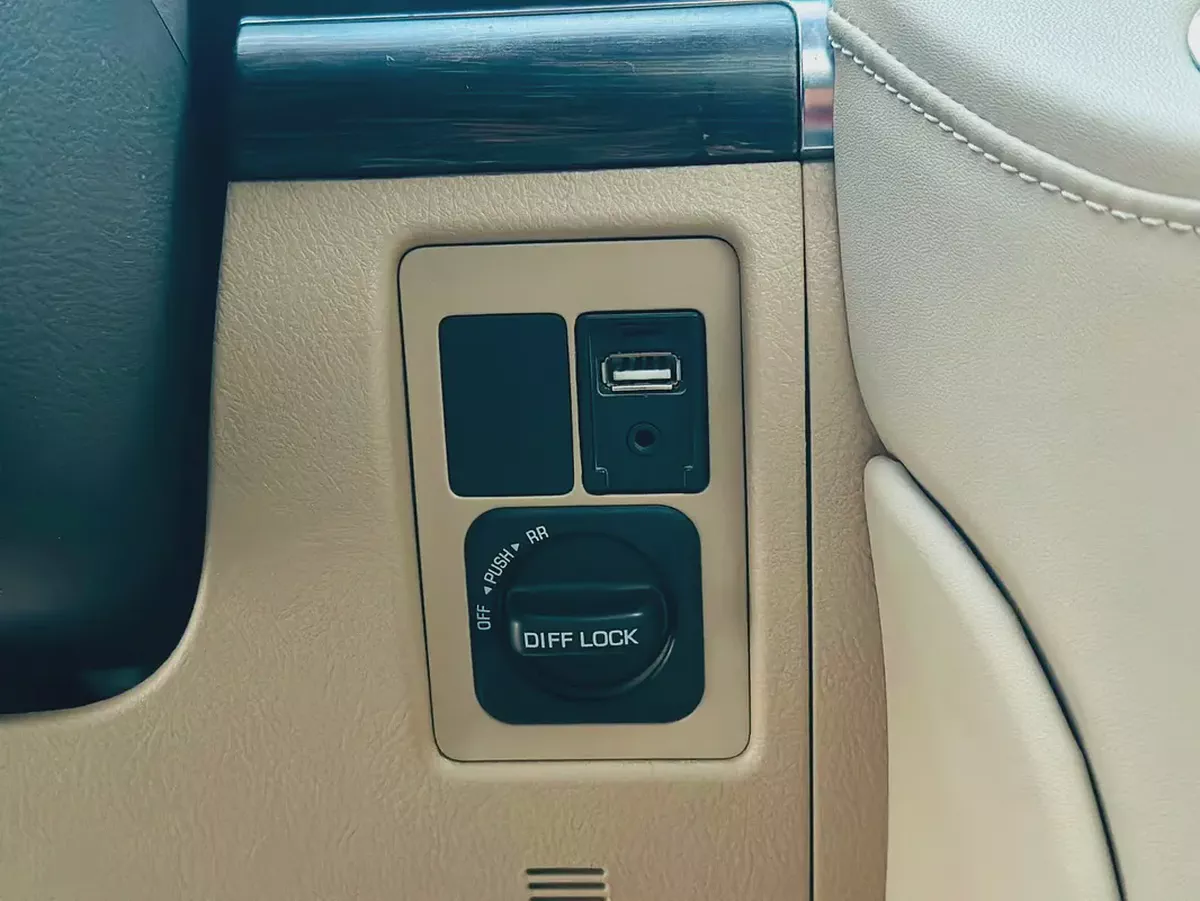 Toyota Land Cruiser GXR 2014 | GCC Specs | Well Maintained-15-15