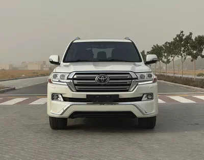 2016 Toyota Land Cruiser VXR | V8 5.7L | GCC Specs | White / Brown Leather | AED 145,000-2
