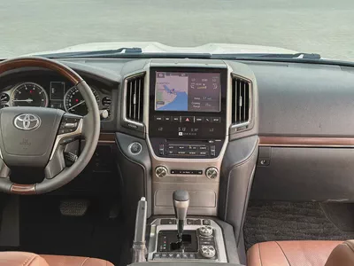 2016 Toyota Land Cruiser VXR | V8 5.7L | GCC Specs | White / Brown Leather | AED 145,000-8