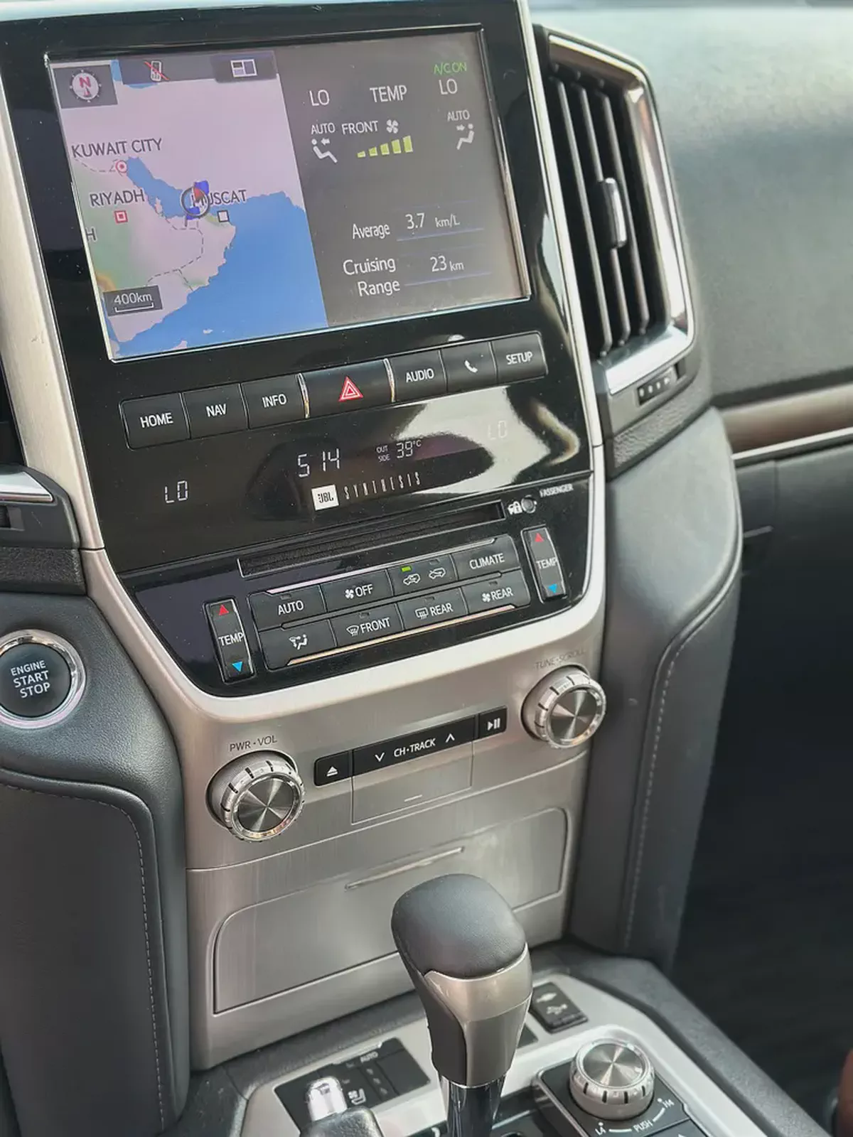 2016 Toyota Land Cruiser VXR | V8 5.7L | GCC Specs | White / Brown Leather | AED 145,000-10-10