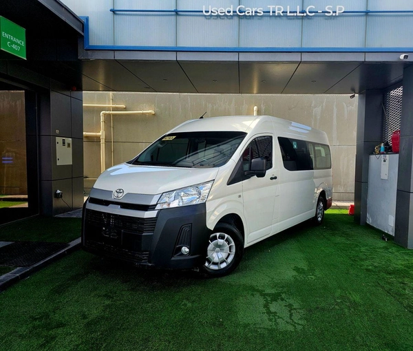 Toyota Hiace AUTOMATIC PATROL/ 3.5 V6/ 13 SEATS / LOW MILEAGE/ PASSENGER