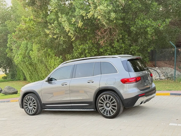 Mercedes-Benz GLB 250 4MATIC 2020, American Specs