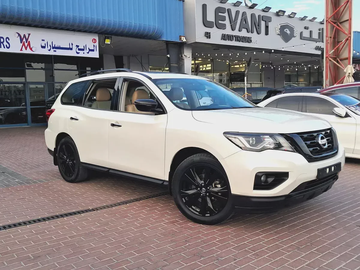 Nissan Pathfinder SV Midnight Black Edition2019 - GCC Specs - Well Maintained-3-3