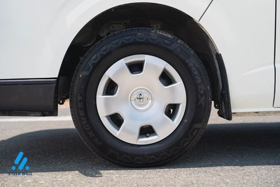 2022 Toyota Hiace GL 2.7L Petrol Manual Transmission-19