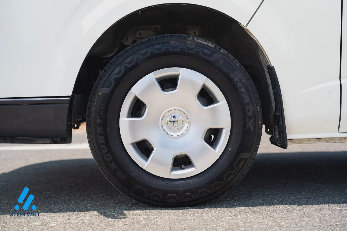 2022 Toyota Hiace GL 2.7L Petrol Manual Transmission-19-19