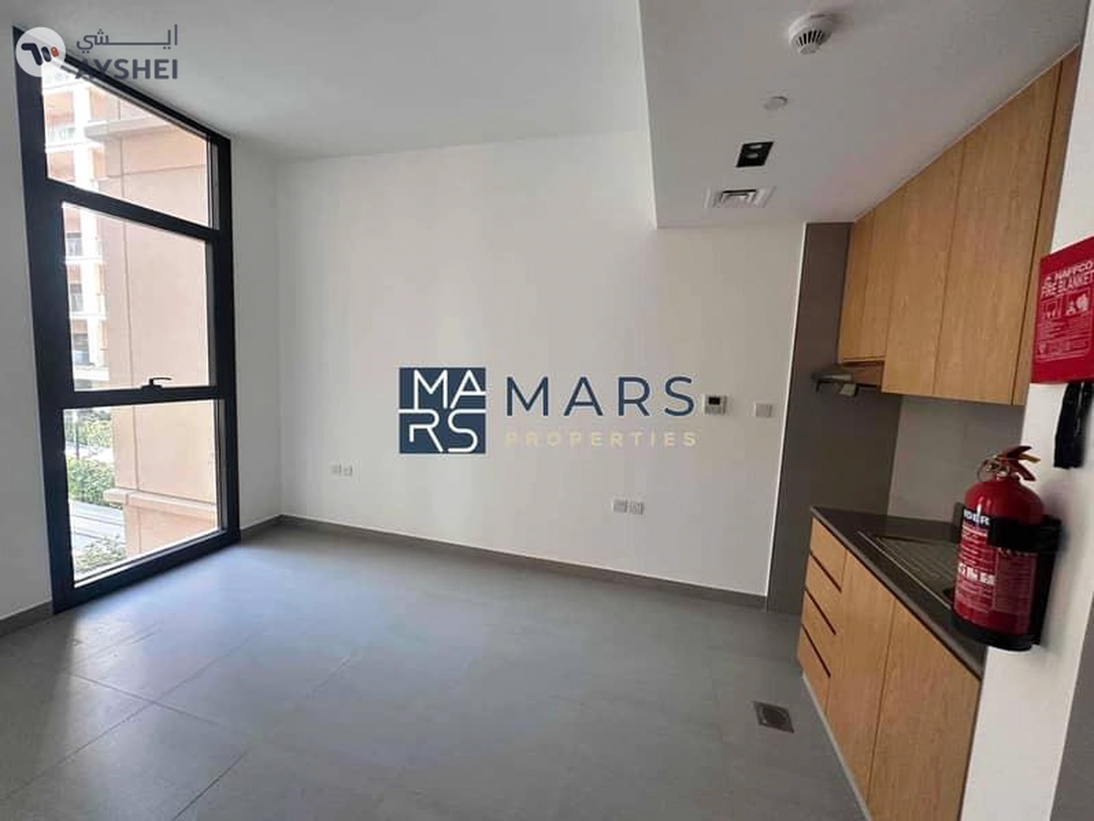 Brand new studio available for rent-4-4