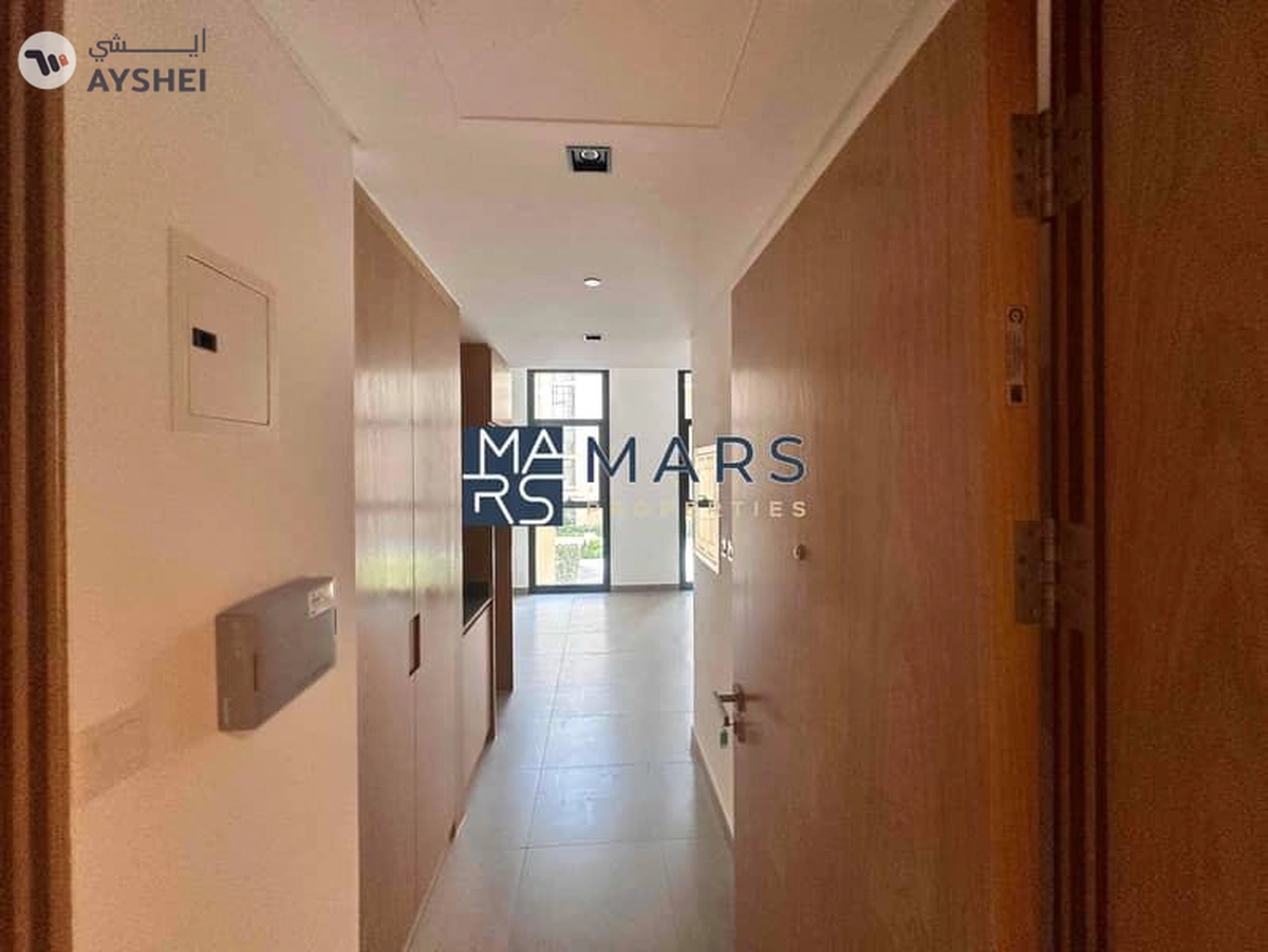 Brand new studio available for rent-7-7