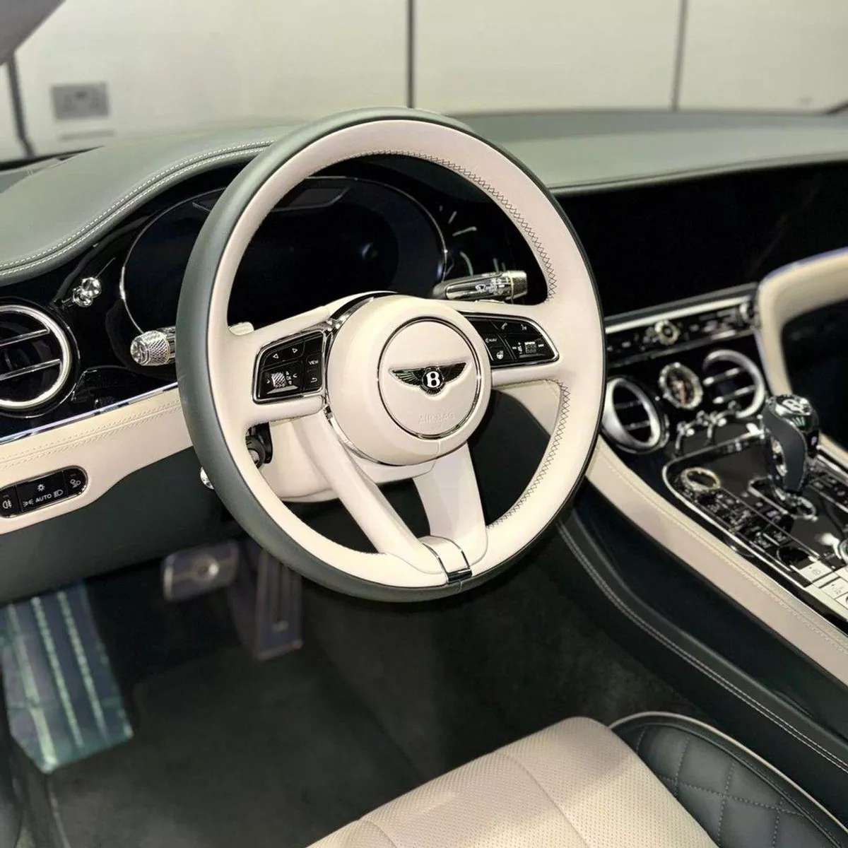 Bentley Continental GT W12 Bentley Continental GT 2021 GCC specs-9-0