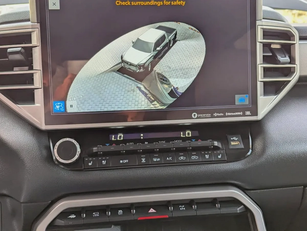 2022 Toyota Tundra Crewmax Limited - American Specs - GCC Ready!