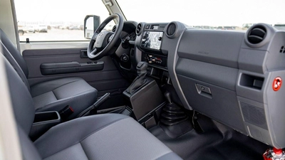 Toyota Land Cruiser 70 Lc 78 hard top 3 door AT 2.8L-13