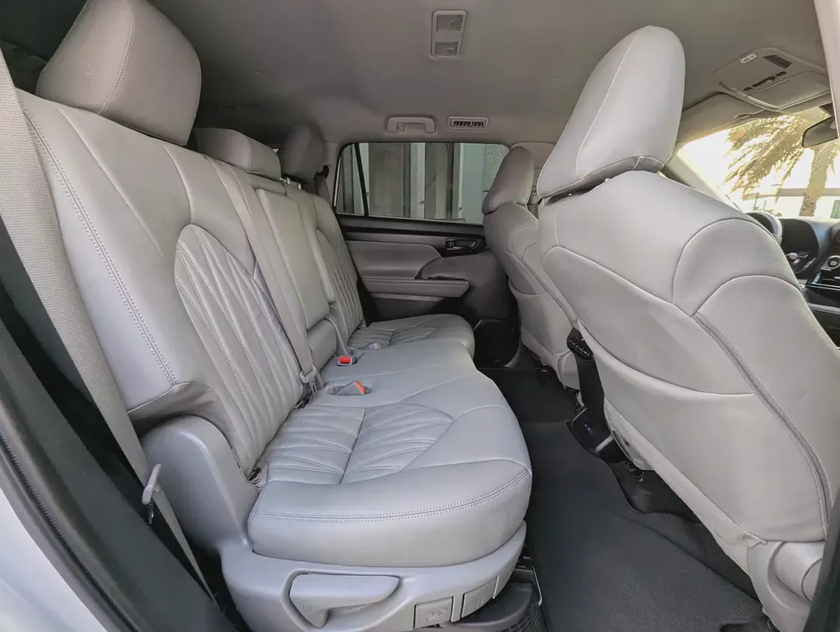 Toyota Highlander GXR Hybrid 2022 - GCC Specs - Excellent Condition-5-5